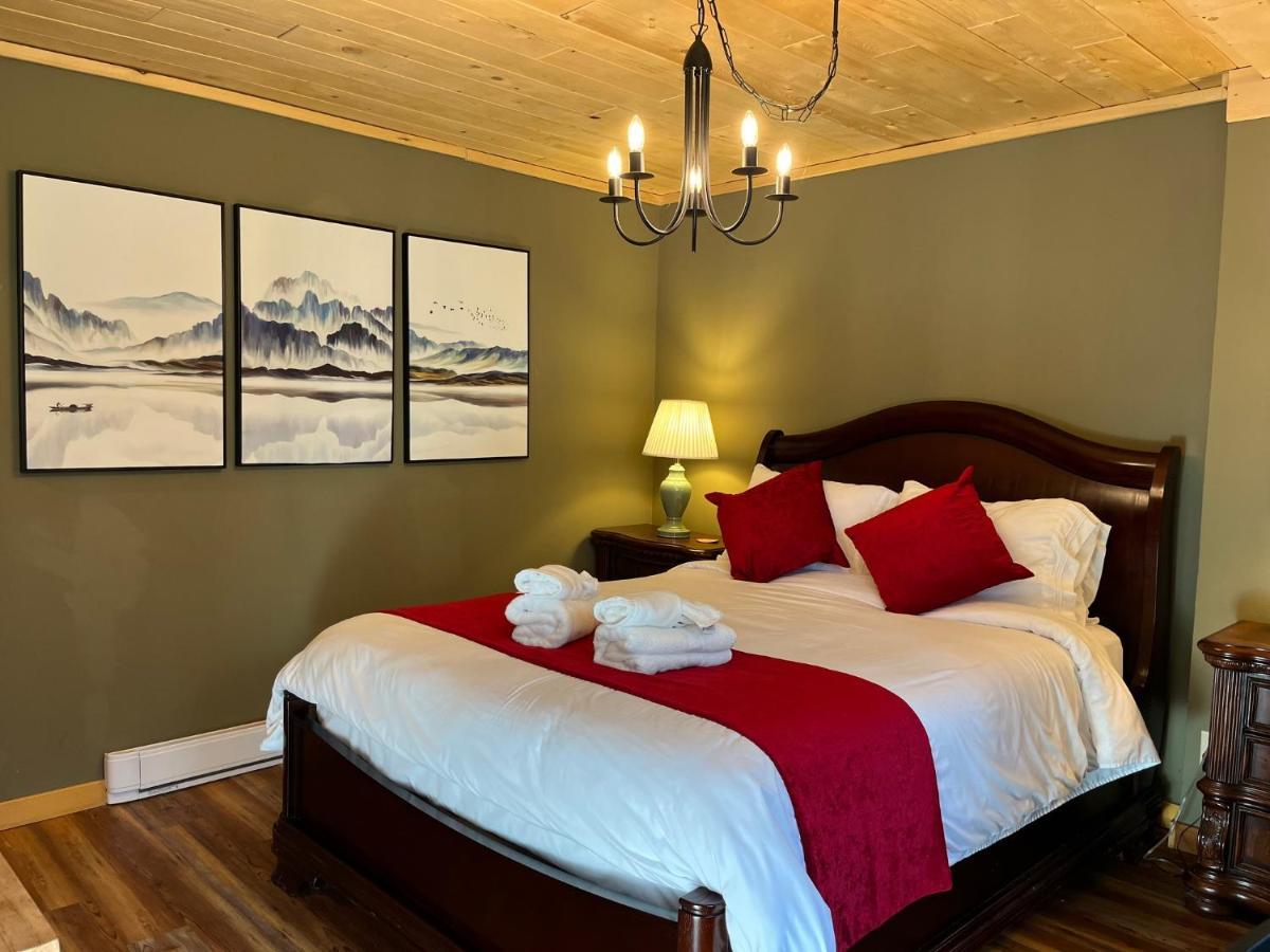 Frigon Suite -Waterfront Port Alice Exterior photo